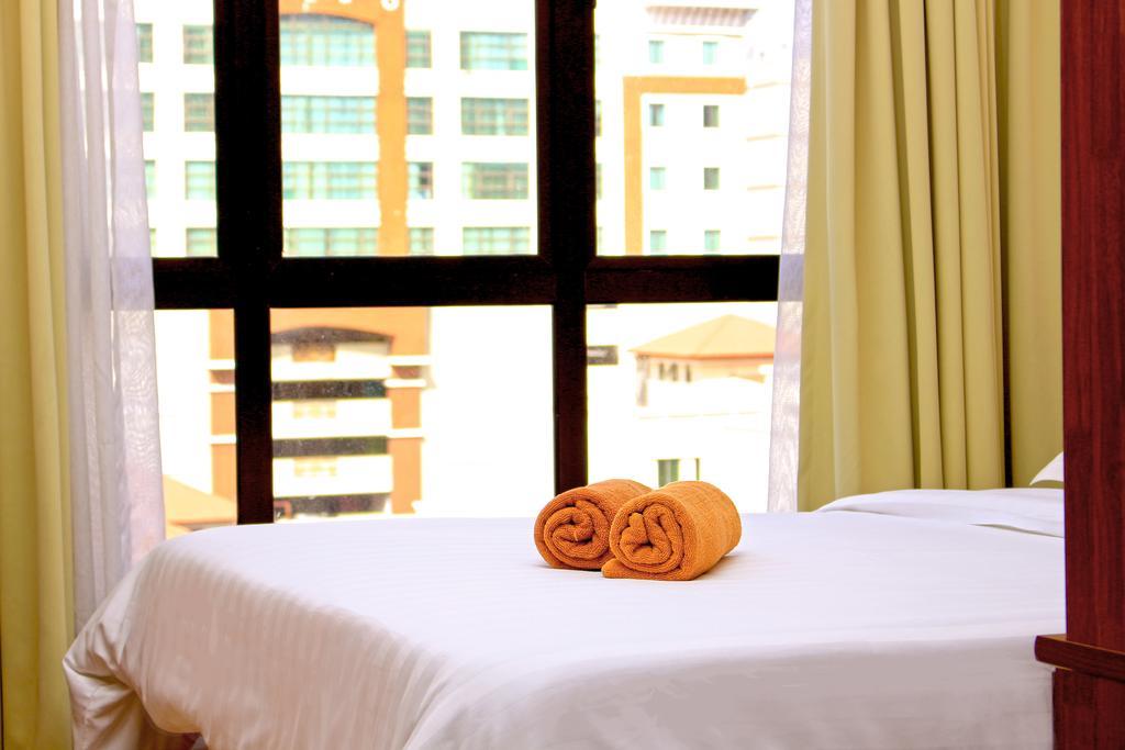 Marina Court Kota Kinabalu-Stay And Get Cash Rebate Exteriör bild