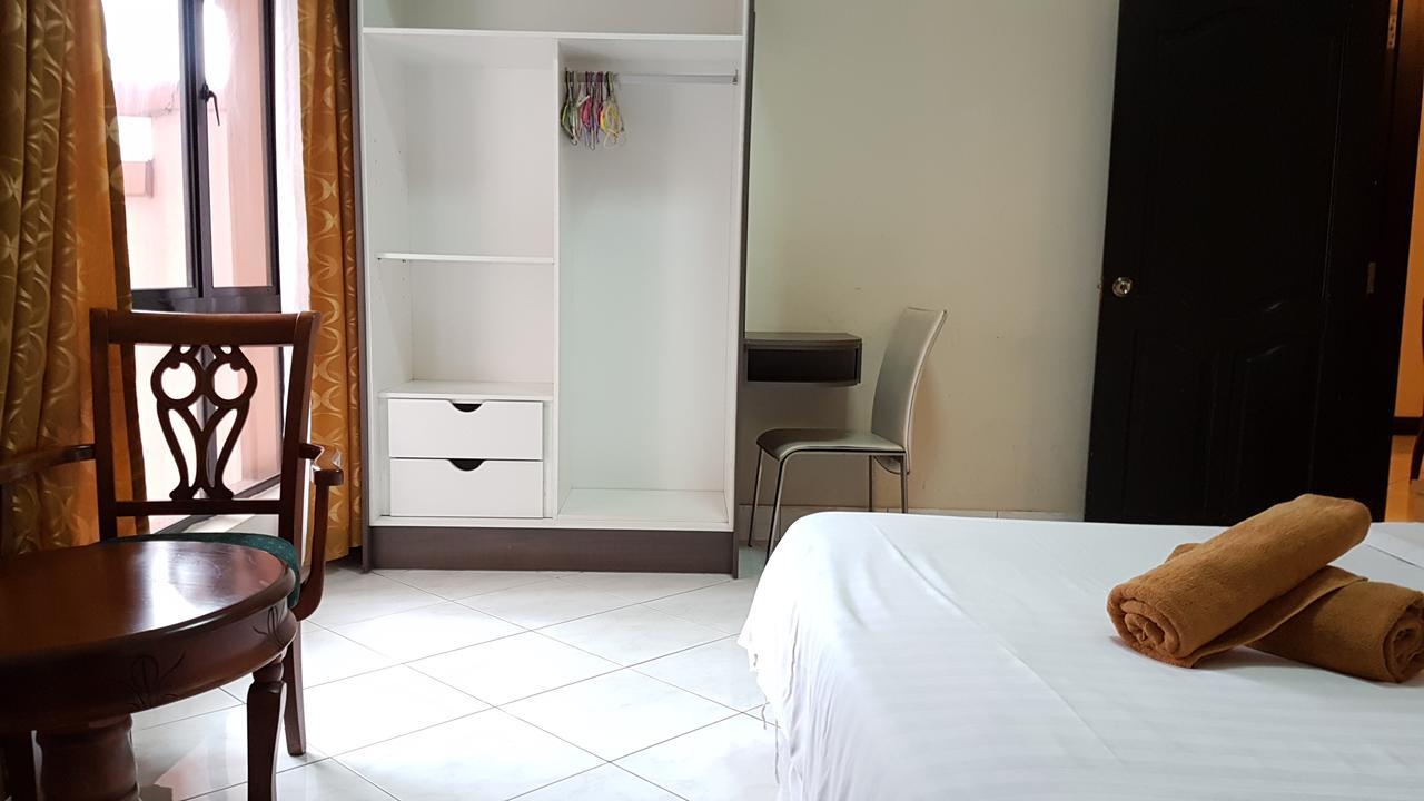 Marina Court Kota Kinabalu-Stay And Get Cash Rebate Exteriör bild