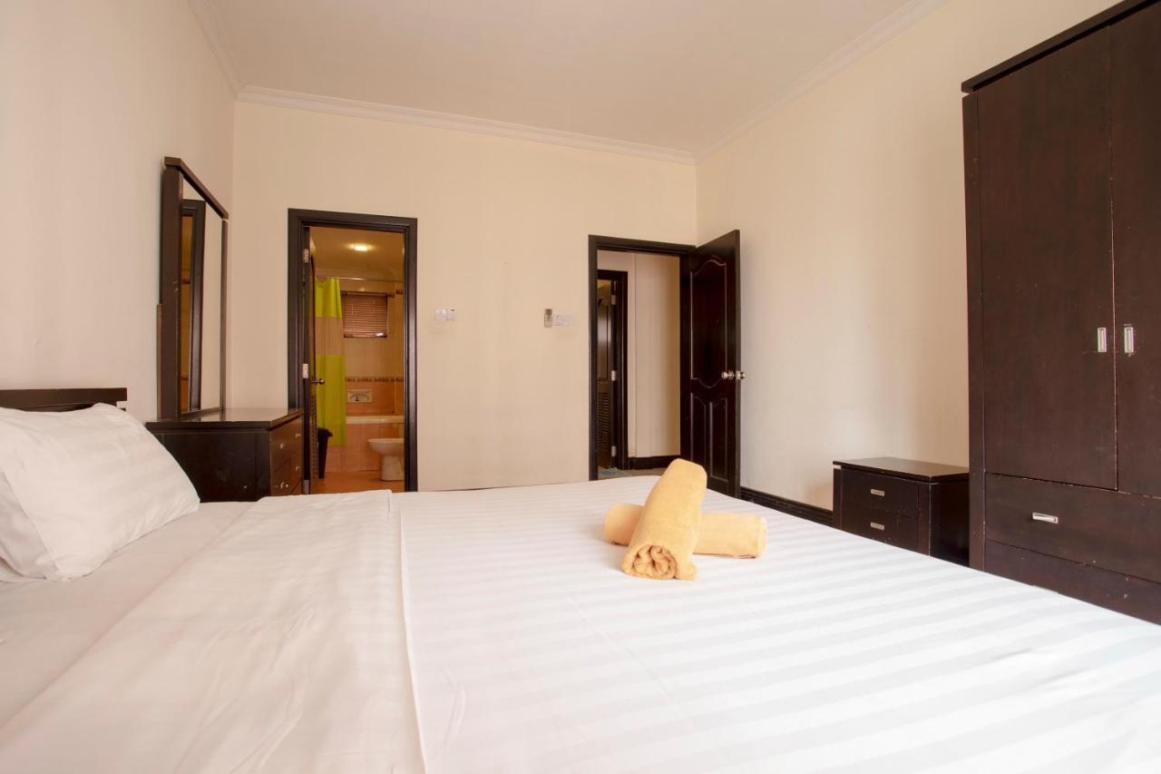 Marina Court Kota Kinabalu-Stay And Get Cash Rebate Exteriör bild